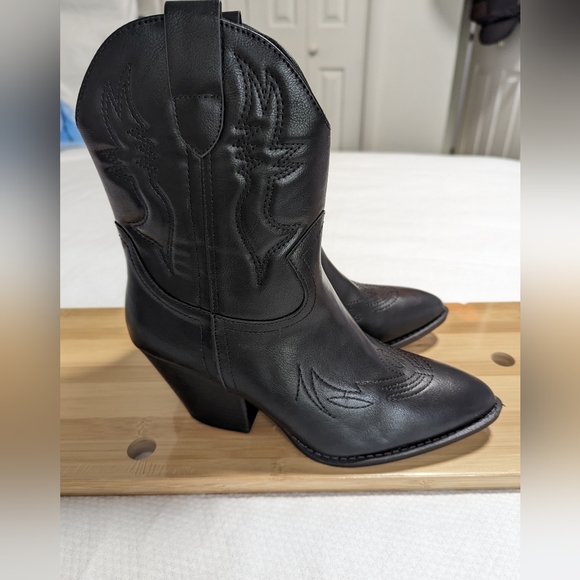 Forever Women Cowgirl Cowboy Stitched  Boots Pointy Toe Size 8.5. - Picture 8 of 13